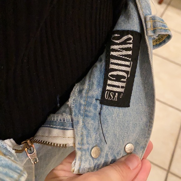 Denim Skirt-front slit- high waisted - Picture 5 of 10